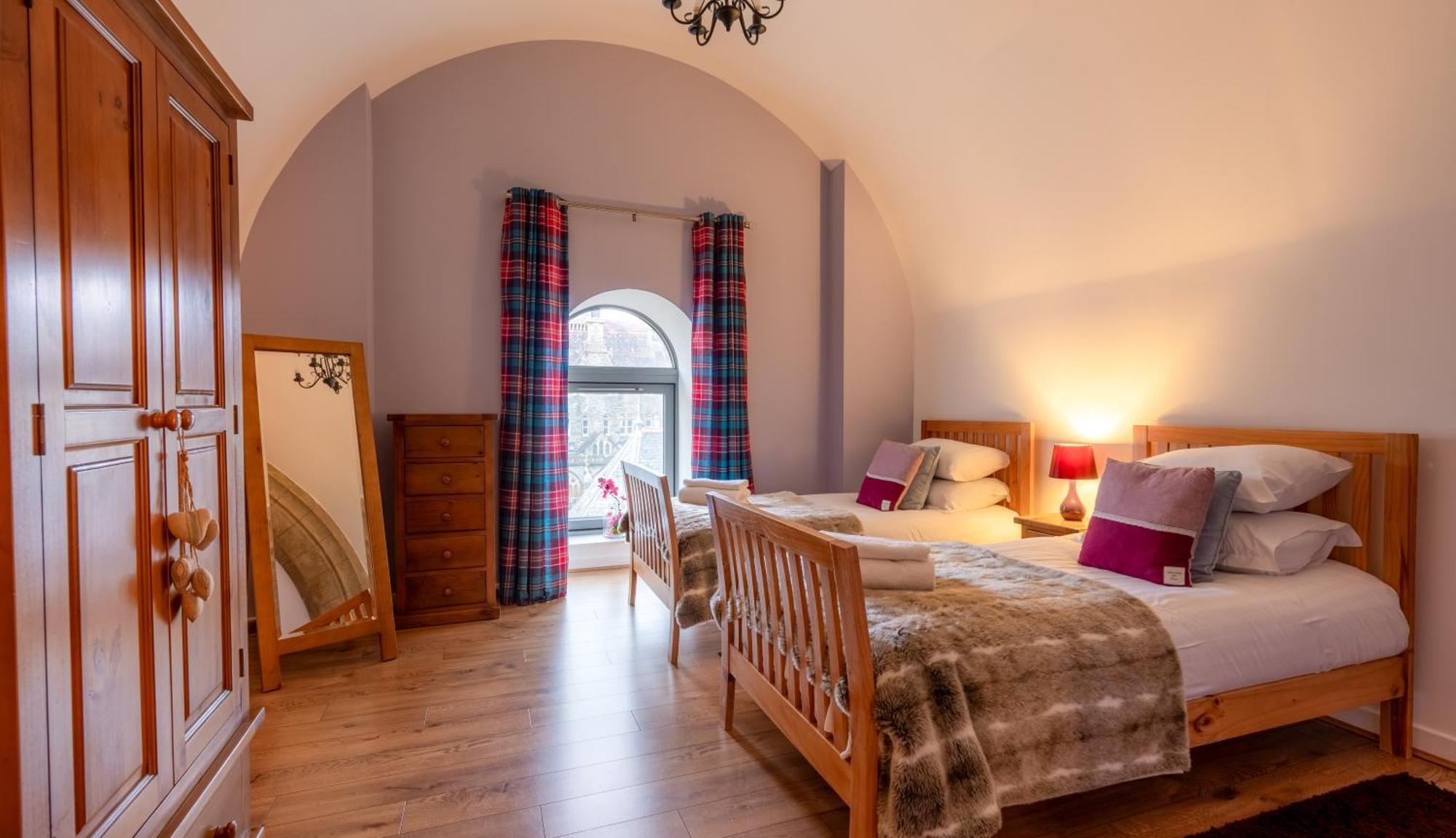 Abbey Church Upper North Aisle Luxury Self Catering 2 Bedroom Apartments Fort Augustus Exterior foto